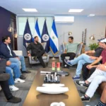 ALCALDE MARIO DURÁN SOSTIENE ENCUENTRO CON EL TENISTA MARCELO ARÉVALO, CAMPEÓN DE GRAND SLAM